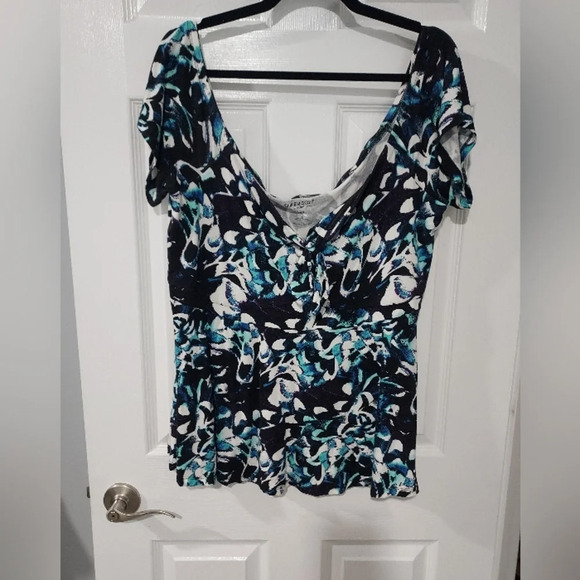 Torrid Babydoll Super Soft Tie-Front Off-Shoulder Top in Size 3 - 22/24 - Picture 2 of 12